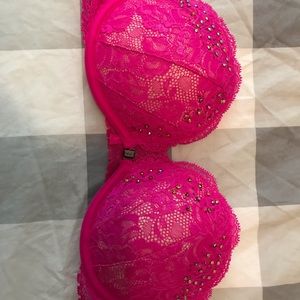 Victoria’s Secret bra